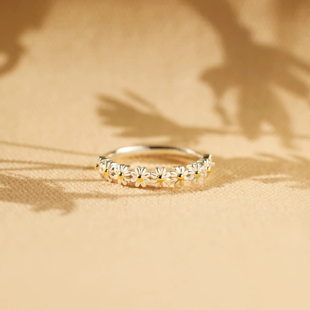 LILITH | ELEGANT FLOWER RING
