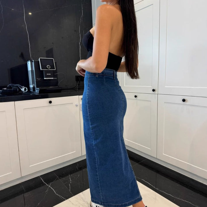 Hespera | Sleek & Stylish Body-Hugging Denim Skirt